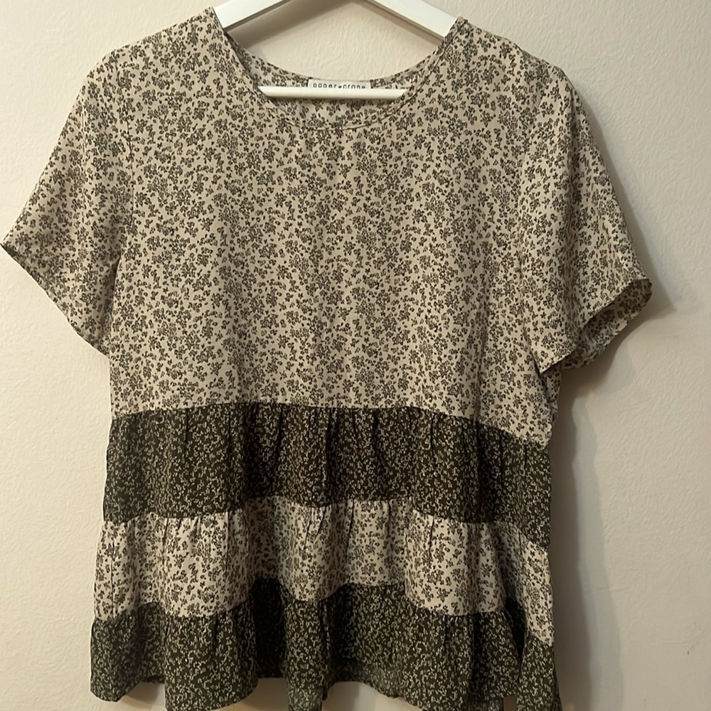 Paper Crane garden green blouse size M